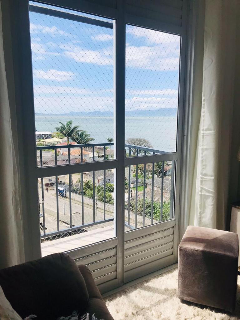 Apartamento Na Palhoca, Com Vista Para O Mar, Proximo A Mercados, Padarias E Farmacias. Esterno foto