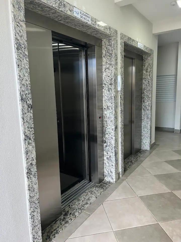 Apartamento Na Palhoca, Com Vista Para O Mar, Proximo A Mercados, Padarias E Farmacias. Esterno foto